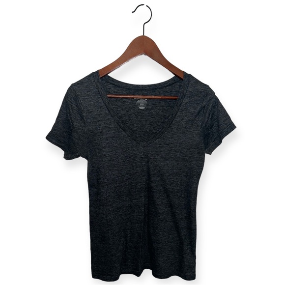 Old Navy V-Neck Short Sleeve Tee - Picture 1 of 3